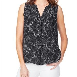 NYDJ NWT sleeveless top pleat back
